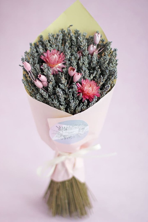 Оригинальный букет из сухоцветов